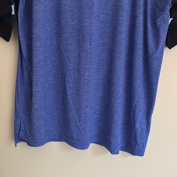 Champion Authentic Athleticwear - Perfect Condition - Picture 3 of 6